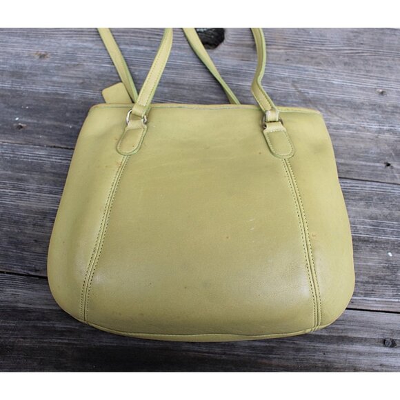 Coach Vintage - Medium Framed Pouch 9998 in Lime - USA 90s - Flaw (mold measles) - Picture 13 of 15